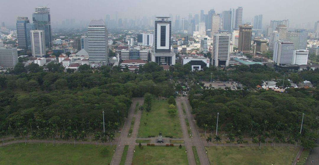 Ilustrasi kota dan isu kebijakan Indonesia